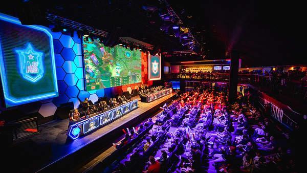 ztr 在 GamerLegion 团队化学： “我们感觉像一个统一的团队”