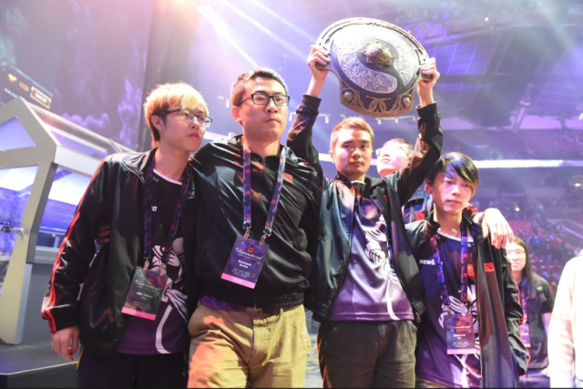 【前瞻】2025LPL春季赛V5 vs FPX，场外风波成为变局因素？