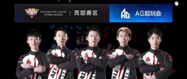 如果你不看，那就👍！ Kanavi + 兄弟主宰了忍者村的屠杀， Top Esports 在第一场比赛中血洗了 Invictus Gaming
