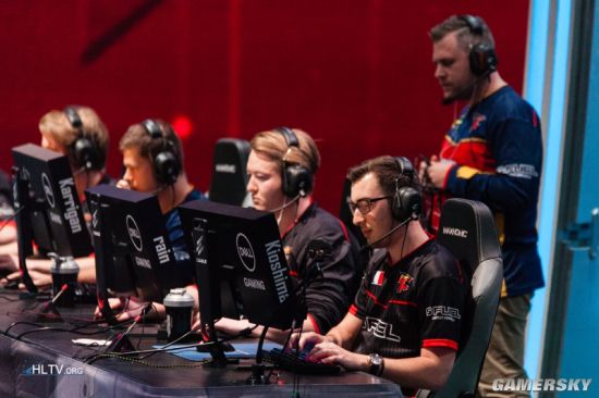 Wayward ：“这个赛季有几个目标，第一个就是要击败TES！”