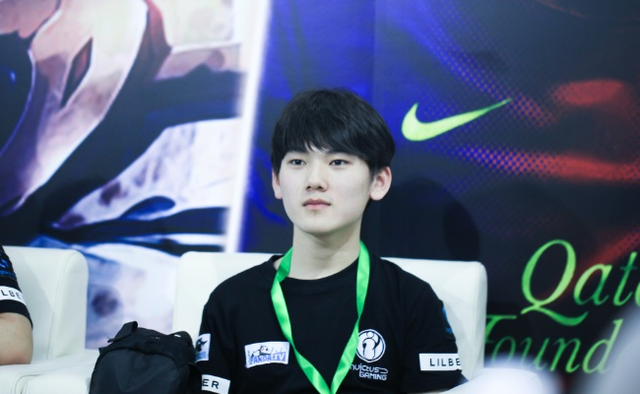 【赛前预告】12月24日德玛西亚杯，FPX vs TES VG vs SN