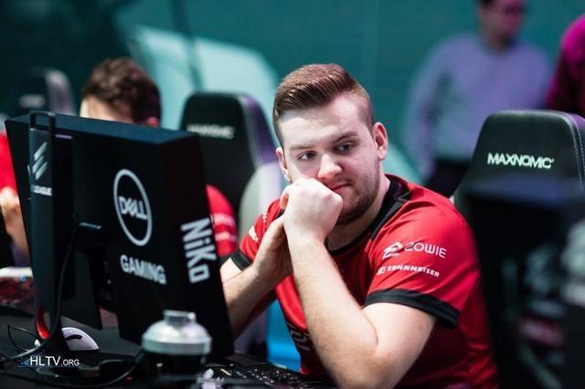 LPL主持余霜晒欧洲杯返图：这男主剧本给卢卡库拿到了！