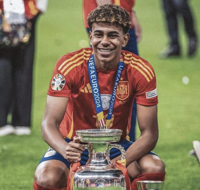 徐尚：我建议并支持邵佳一竞聘国足主帅，希望他到更高的舞台（徐尚表态：力挺邵佳一竞聘国足主帅，期待他登上更高舞台）